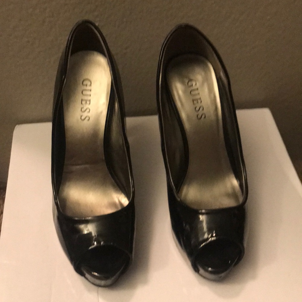 Guess patent black heels